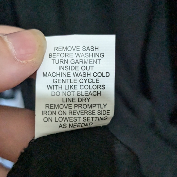 NY Collection Plus Size Long Chiffon-Sleeve Knit Dress in Black - Picture 7 of 9